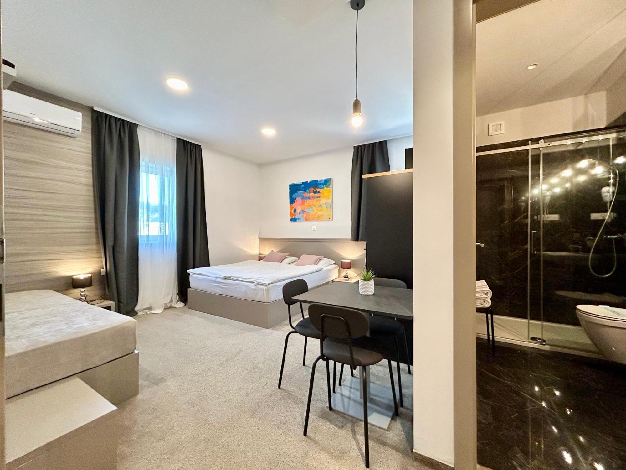 Deluxe Villa No.10 - Rooms & Apartments 만드레 외부 사진