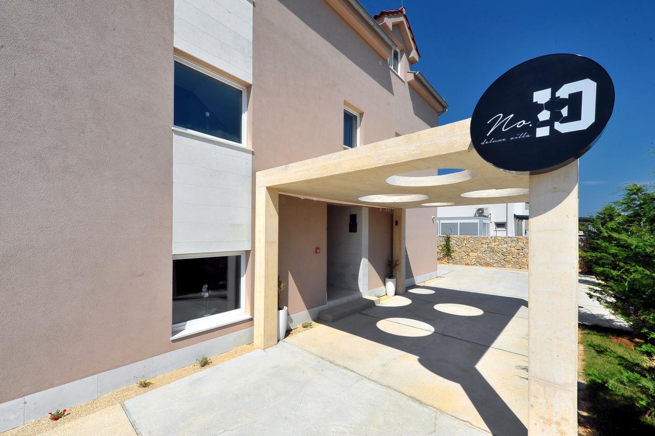Deluxe Villa No.10 - Rooms & Apartments 만드레 외부 사진