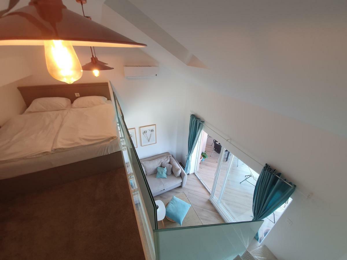 Deluxe Villa No.10 - Rooms & Apartments 만드레 외부 사진