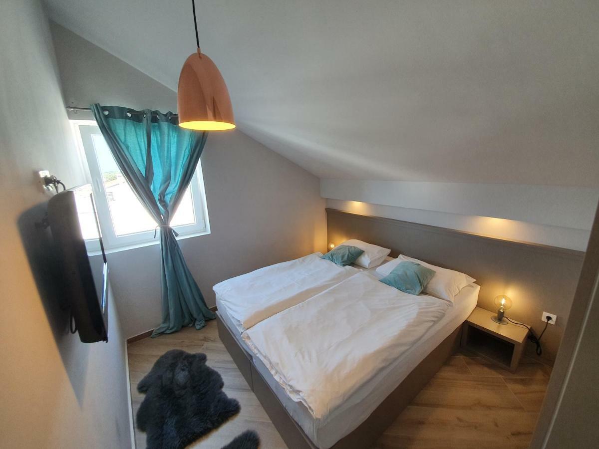 Deluxe Villa No.10 - Rooms & Apartments 만드레 외부 사진